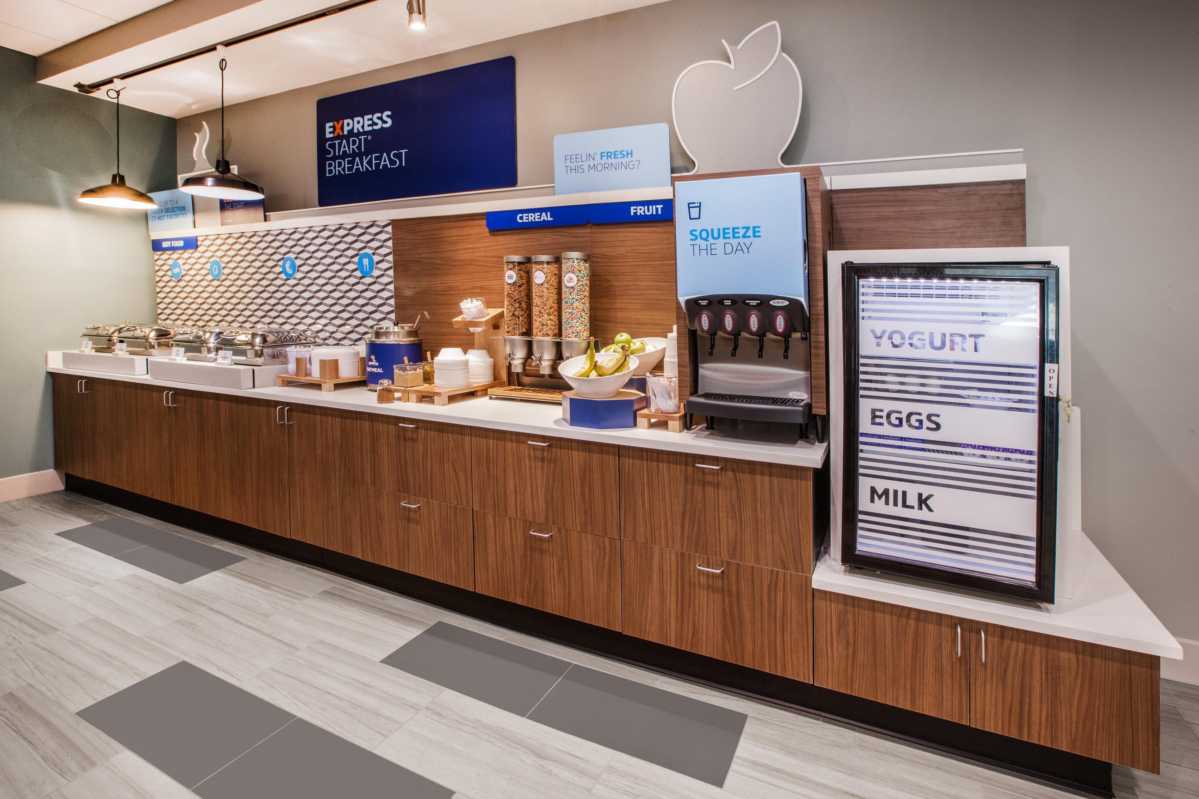 Hotel Express By Ihg Breezewood